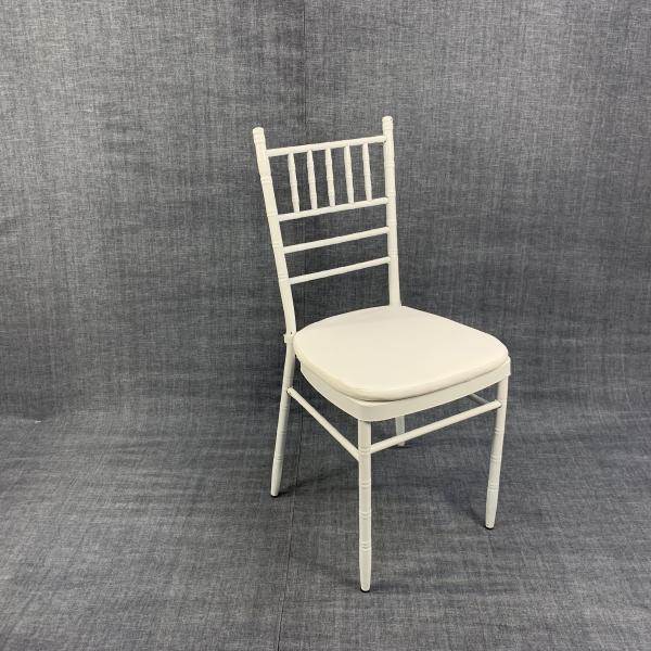 Սպիտակ աթոռ մետաղյա